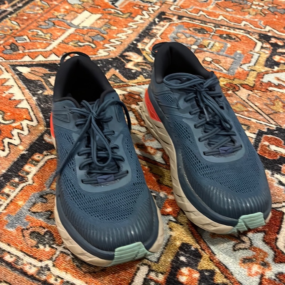 Hoka Mens Bondi 7 Size 9.5
